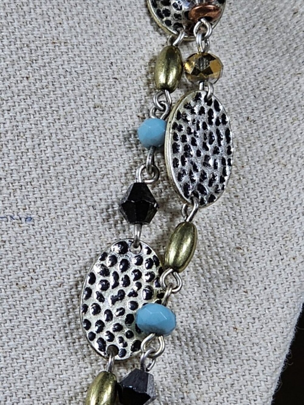 Long Layered Necklace Silver Tone Hammered Oval Discs Mixed Beads Boho 36" - Picture 2 of 8